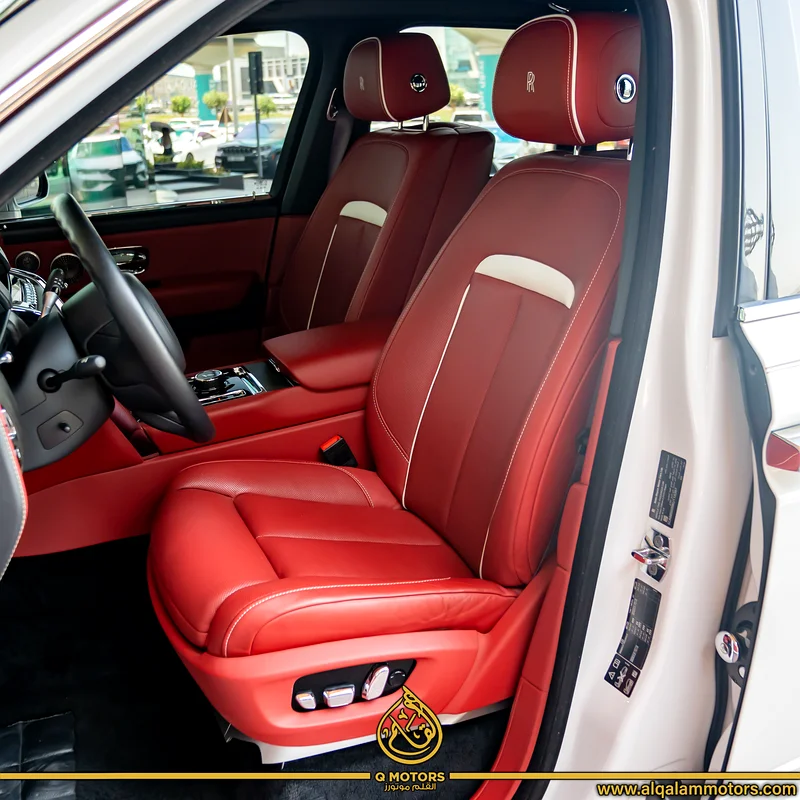 2019 Rolls-Royce Cullinan with only 25,000 km63398530296833112