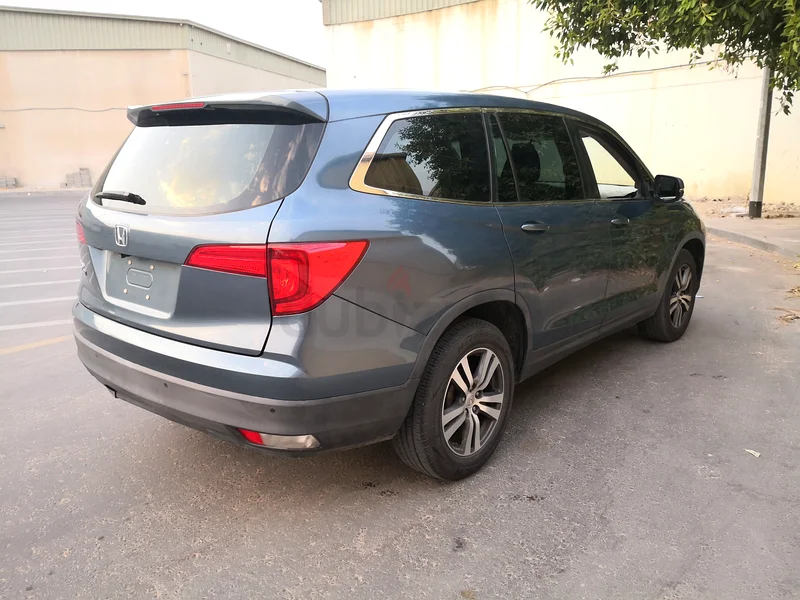 هوندا بايلوت 2016، طبعة الخليج، طلاء أصلي، مع سجل خدمات من وكالة هوندا63223316188417113