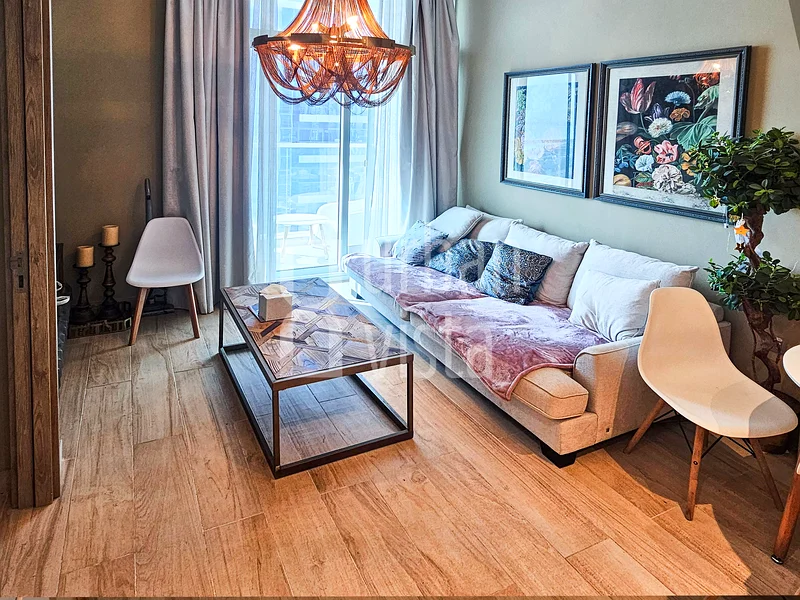 Prime Location | Beach Access | Vacant64039157627905112