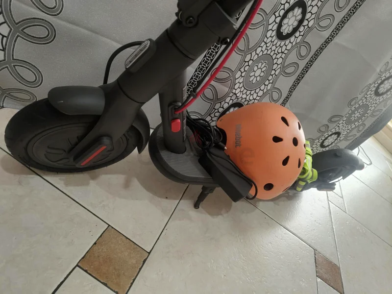 Use Xiaomi electric scooter63198147266817114