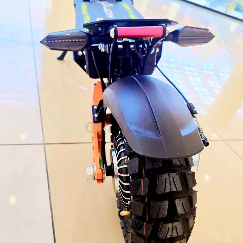 SPEEDY Electric foldable Scooter 
Lucky Liang L2
 ALUMINIUM63197148033795111