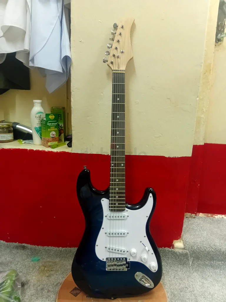 Striking Electric Guitar - Your Gateway to Rock!63208864930307111