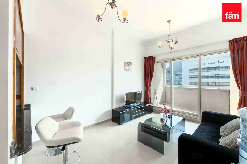 VACANT | CLOSE TO METRO | HIGH ROI | BIG LAYOUT64037174094722111
