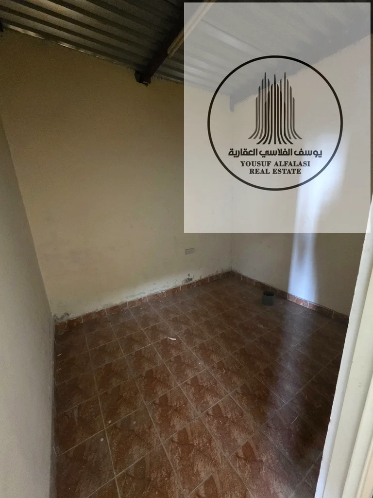 A unique opportunity for rent in Ajman - Al Jurf Industrial 2  A warehouse equipped with an office and bathroom - a strategic location suitable for63220811579649114