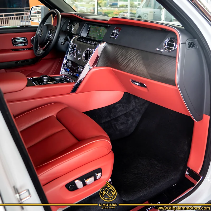2019 Rolls-Royce Cullinan with only 25,000 km63398530296833114