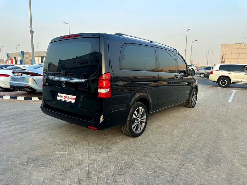مرسيدس v25063399920403971113