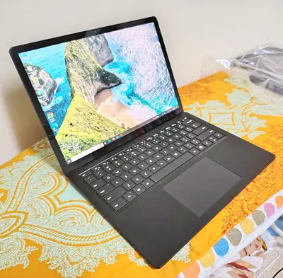 Surface Laptop 4_Core i7_11th _RAM 16GB_SSD 512GB_Super Thin 13.5 Inch_TouchScreen_EXCELNT CONDITION