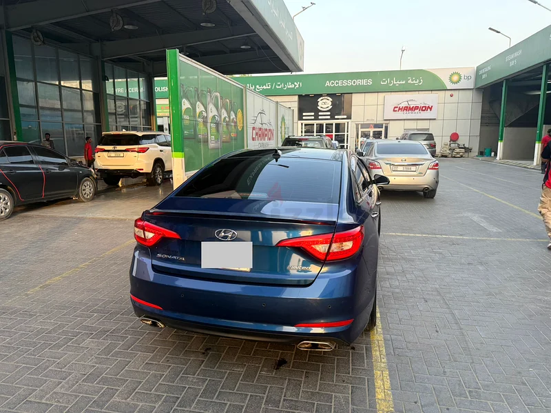 Hyundai Sonata Limited 2.4L, direct from owner63406911305474114