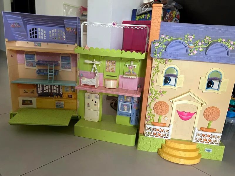 Doll house63209843895683112