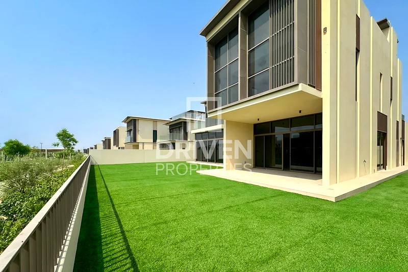 Park Facing and Standalone Villa | Genuine Resale64042800184962111