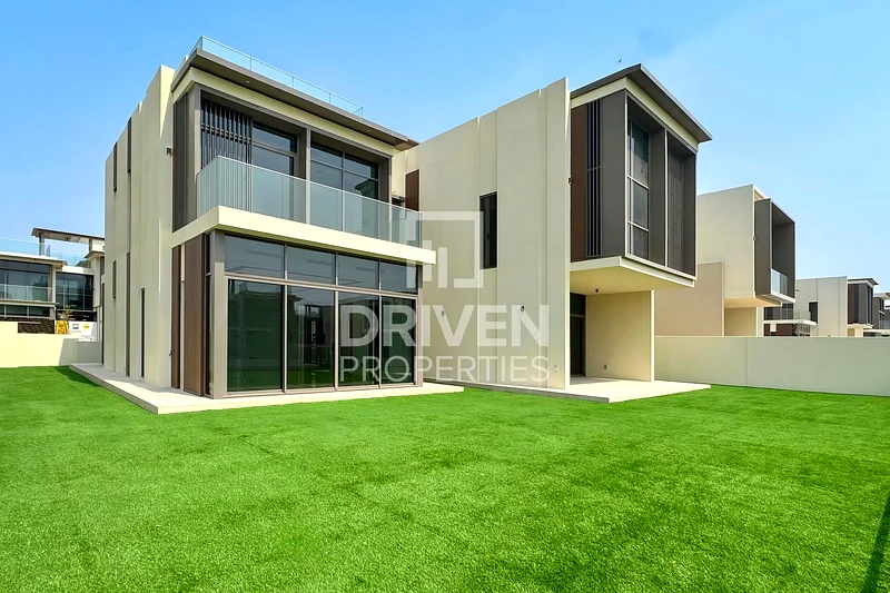 Park Facing and Standalone Villa | Genuine Resale64042800184962110