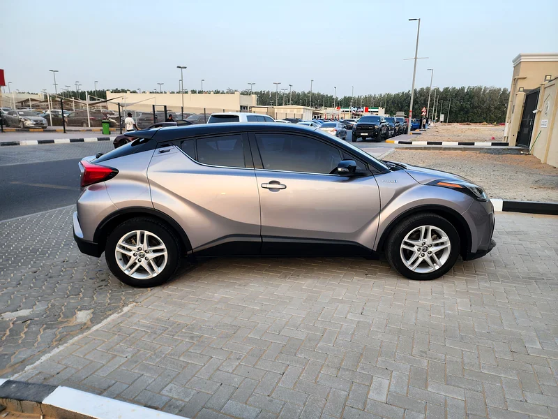 Toyota CH-R GRAYI Hybrid | GCC Specs 2020

| Bank Loan Available63399942425217114