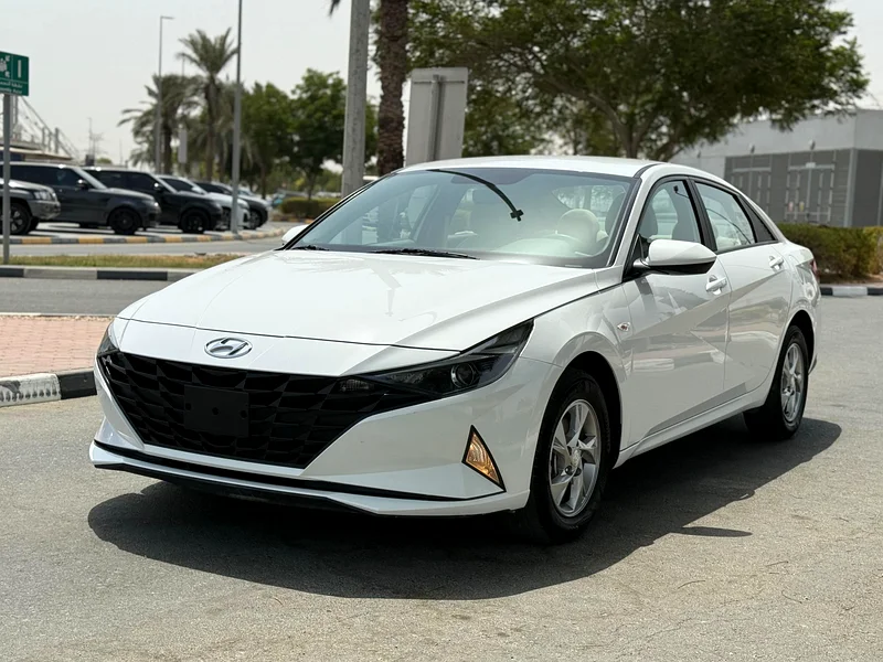 Hyundai Elentra 2023 model Gcc spec 1.6 free accident perfect condition63406913619715112