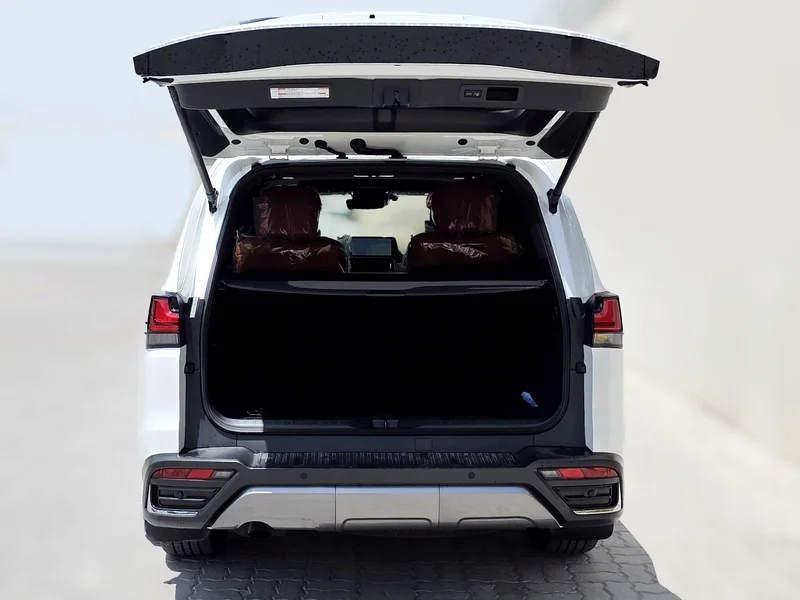 LEXUS  LX600 VIP63225702334723114