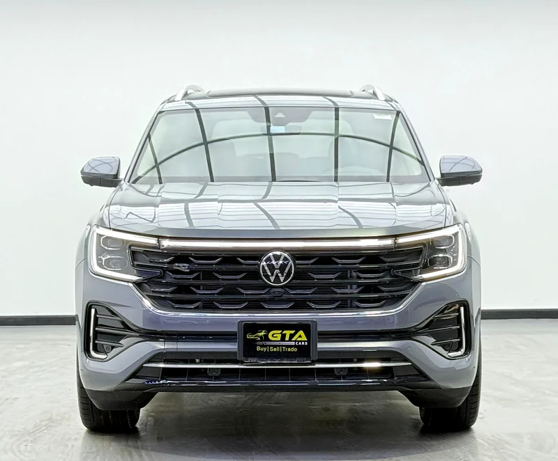 2024 Volkswagen Teramont R line, 28 march 2025 Agency Warranty + Service Contract , Agency FSH, GCC63398574471426111