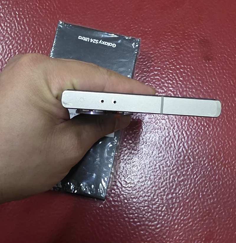 Samsung galaxy S24 Ultra UAE TDRA Version Dual Sim 12/256gb With Complete Box 10/10 Condition63213943567234114