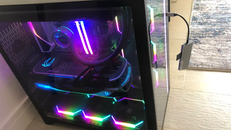 Stylish Gaming PC Case with RGB Lighting logic keyboard63204868799362111