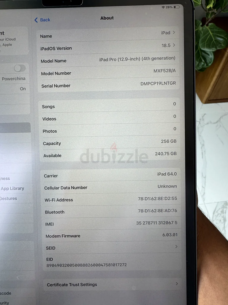 آبل آيباد برو 12.9 بوصة (الجيل الرابع) - 256 جيجابايت - رمادي فضائي - إصدار دولي63209352096131113