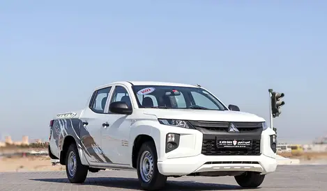 Mitsubishi L200 2.4 L 2WD 2022 GCC accident-free in excellent condition 689 P.M