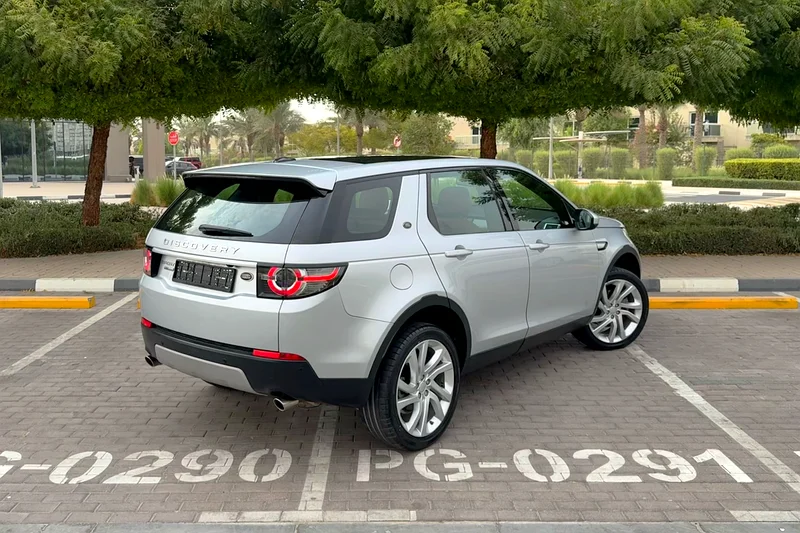 Land Rover Discovery Sport HSE Luxury 2016 GCC Specs (Full Al Tayer Service History / 2 Keys)63227779851778112