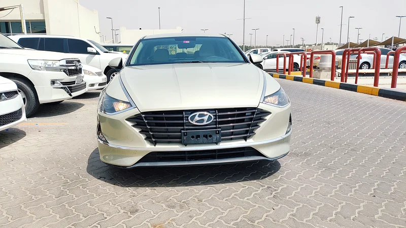 HYUNDAI SONATA 2020 GCC  
FULL OPTION LEATHER SEATS  
CROSS CONTROL  
VERY CLEAN CAR, GOOD CONDITION63406912192771111