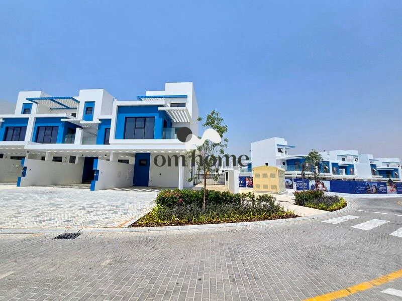 Single Row | Park Facing | Handed over | Mortgage63962427810562113