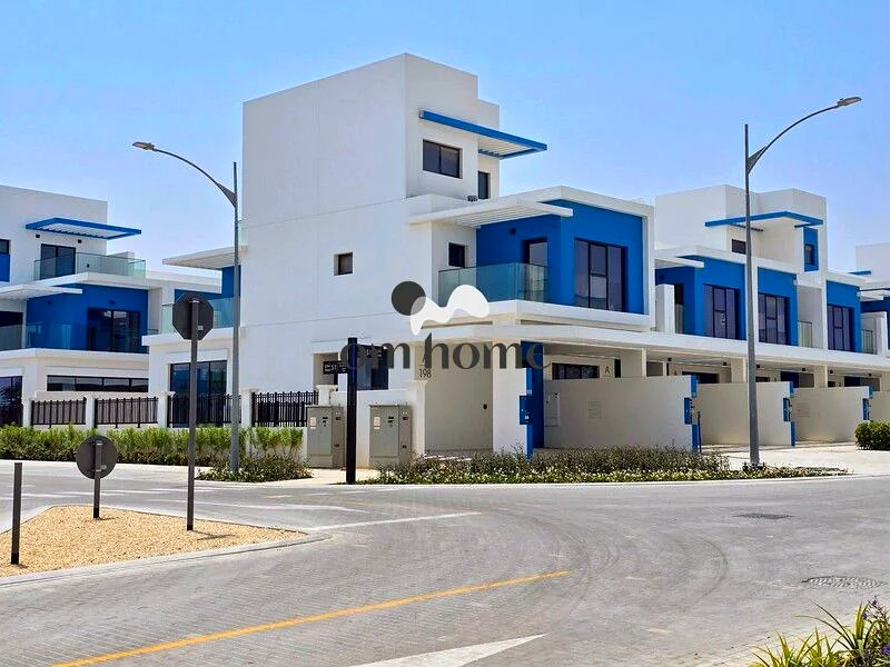 Single Row | Park Facing | Handed over | Mortgage63962427810562114