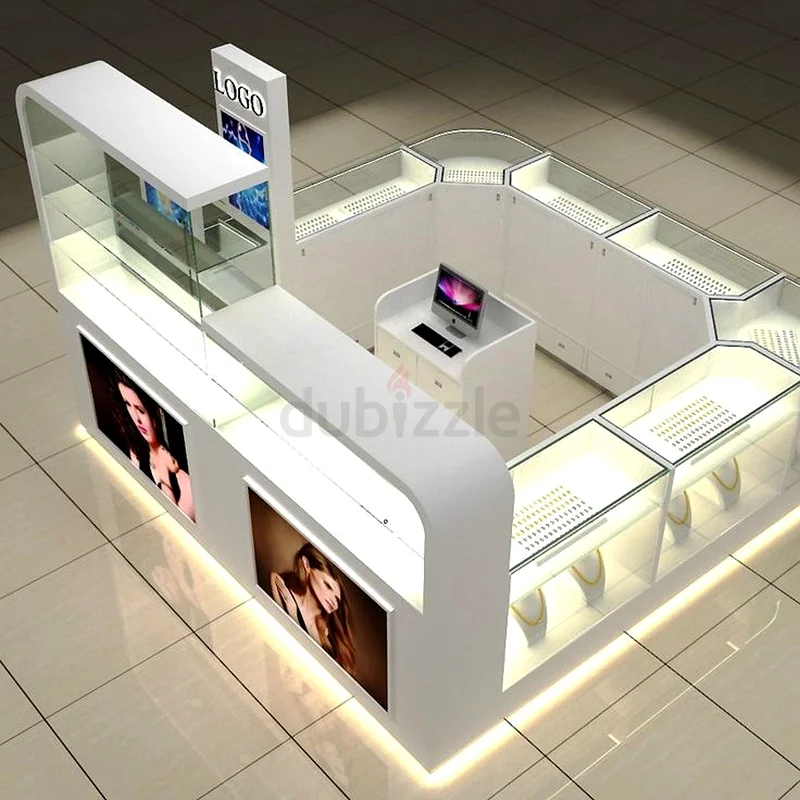 Luxury jewelry kiosk63198632544386112