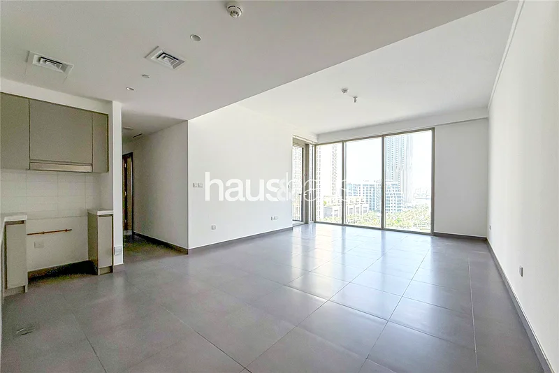 Full Park View | Modern | Spacious64026130603777113
