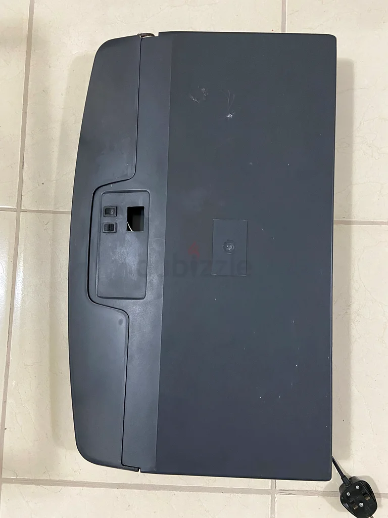Moulded fish tank with lid and light63205893770371112