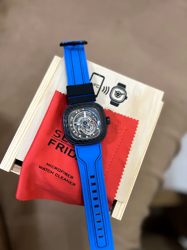 SEVENFRIDAY PS3/0463201692504451114