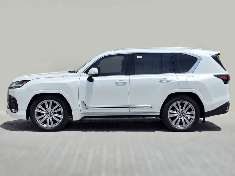 LEXUS  LX600 VIP63225702334723112