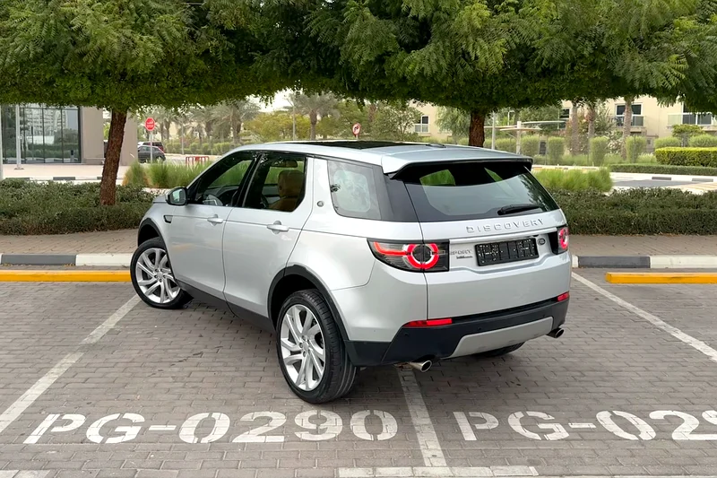 Land Rover Discovery Sport HSE Luxury 2016 GCC Specs (Full Al Tayer Service History / 2 Keys)63227779851778111