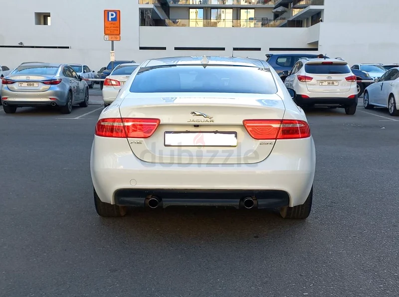Jaguar XE 2017 American63222312175618113