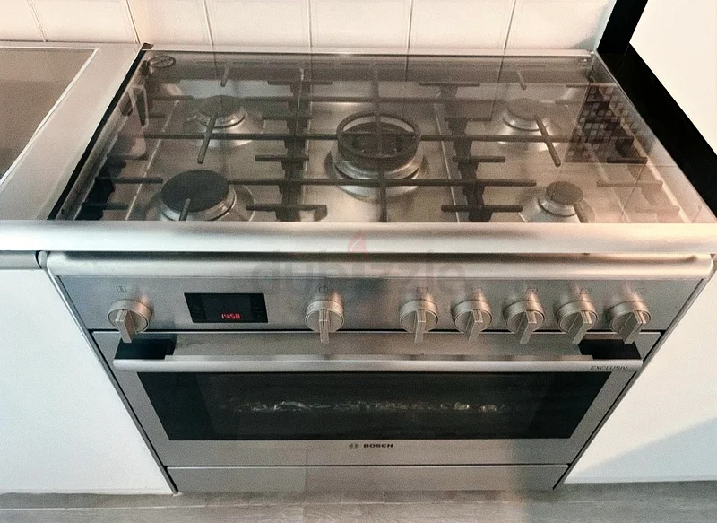 Bosch 90 cm Series 6 Top Gas – Electric Oven with Grill Function63201168397571111