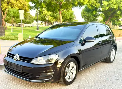 Volkswagen GOlf TSI, 1.6  ,V4,GCC Specifications 
Full option. Panoramic roof 
Model 2016 , excellen
