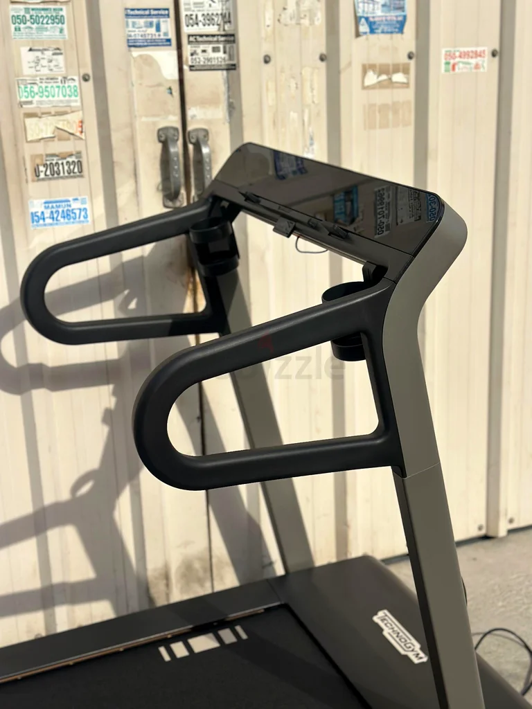 Technogym my run brand new out of box.  Never used63198628554241113
