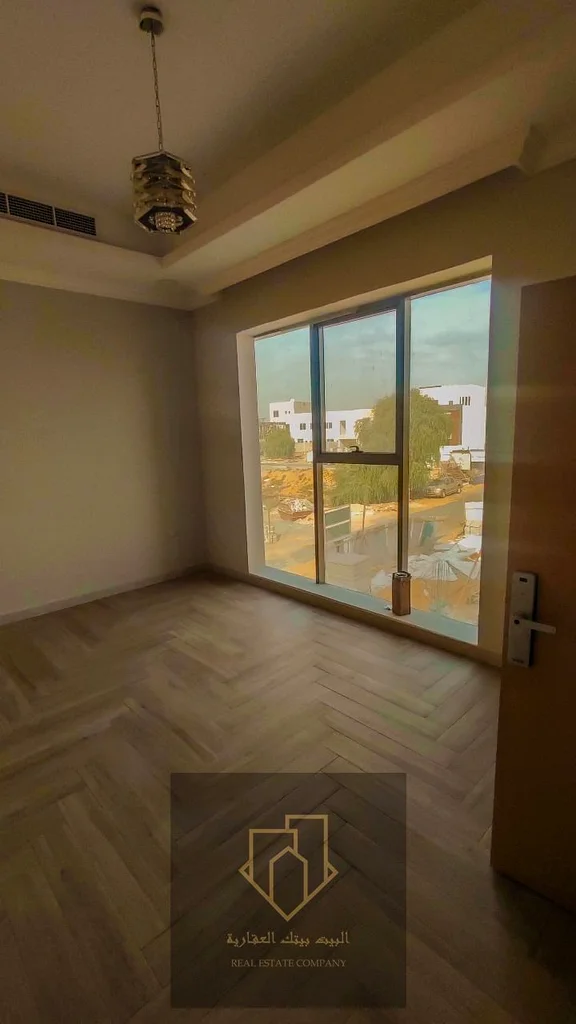 Prime and ideal location for family living | Excellent space | Private swimming pool | Close to all services | Free parking available | Super deluxe f63235097644675112