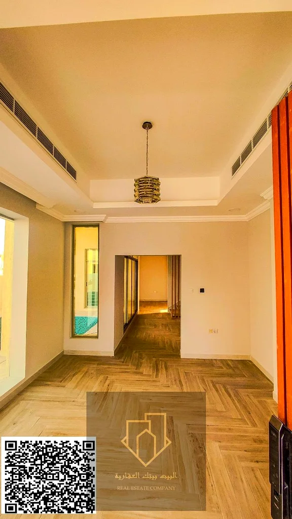 Prime and ideal location for family living | Excellent space | Private swimming pool | Close to all services | Free parking available | Super deluxe f63235097644675111