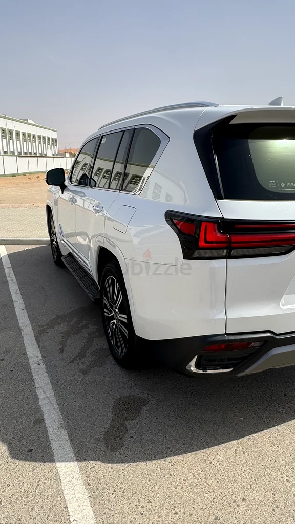لكزس LX600 سيقنجر موديل 2024 ماشيه km50،00063225702350722111