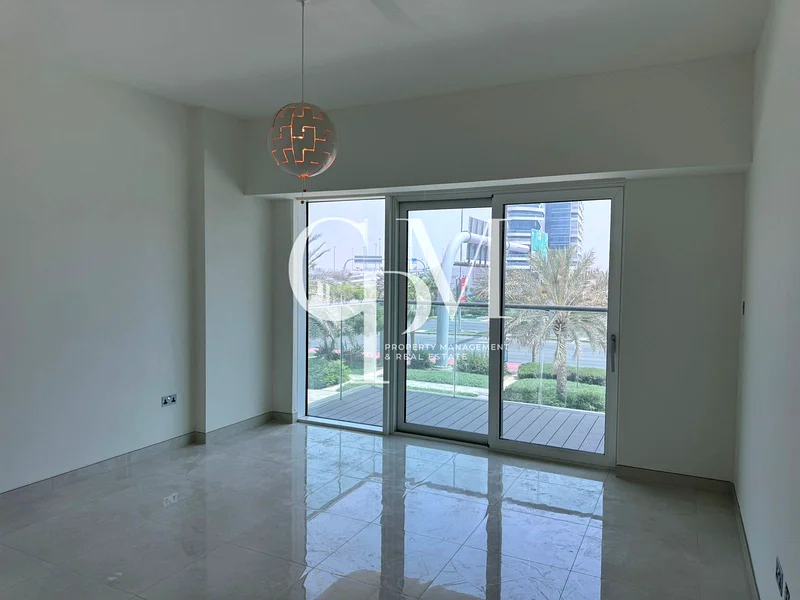 3 غرف نوم أنيقة + خادمة | إطلالة جزئية على البحر | حياة فاخرة63840141972994114