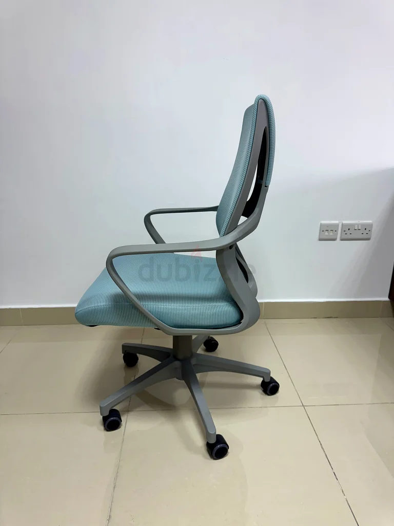 Modern Office Furniture Set - Ergonomic Chairs, Cabinets and Desks63198146519810111