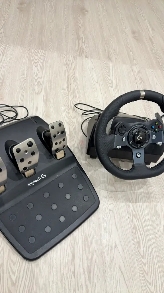 Logitech G29 PC version, price is negotiable.