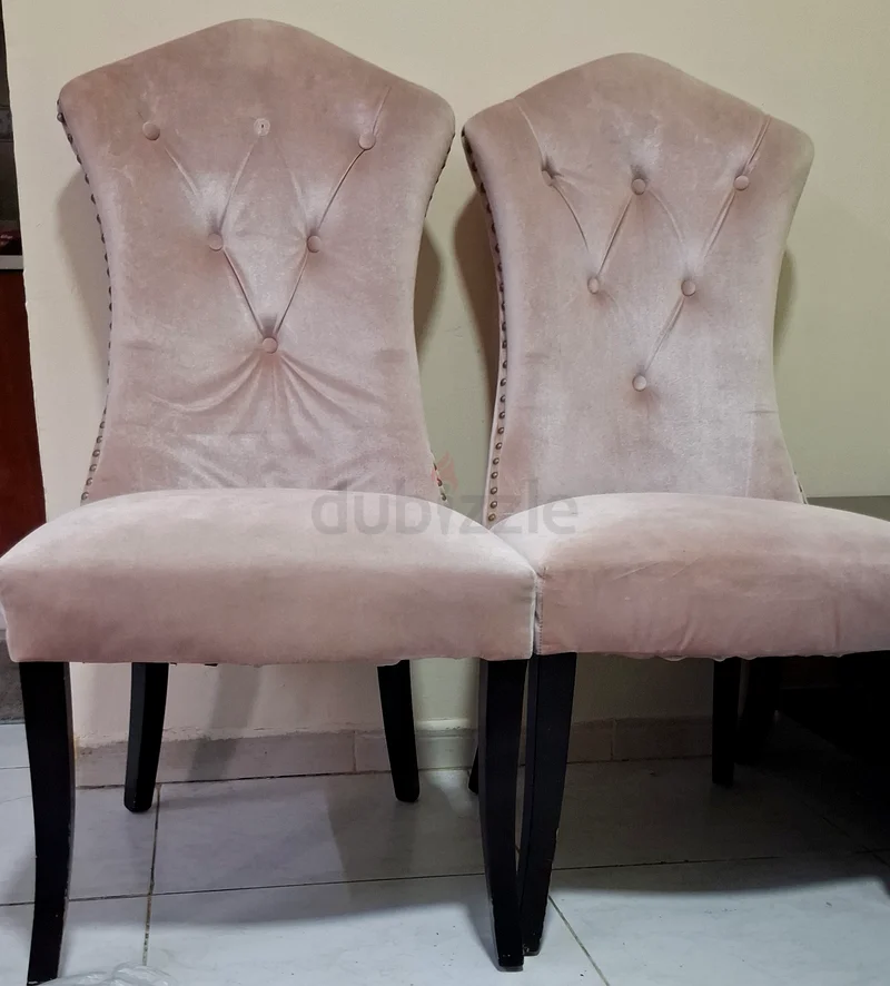 زوج أنيق من كراسي الطعام المغطاة - راحة أنيقة!632114283110421115