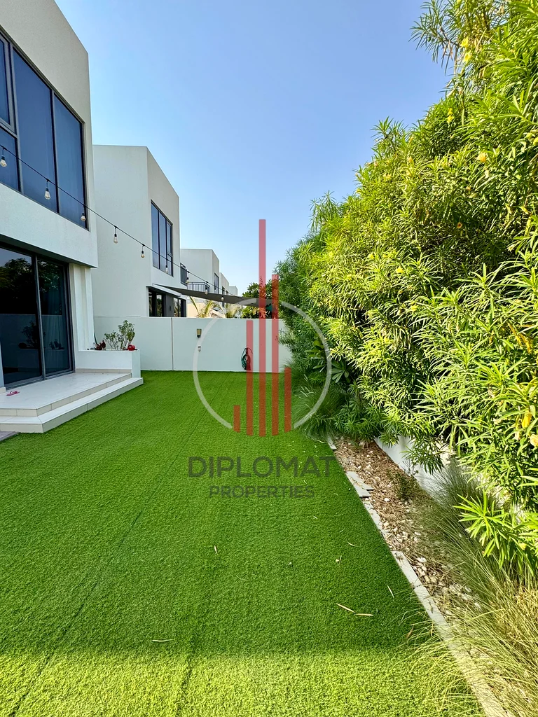 Exclusive Unit | Immaculate Layout | Ready64046334913539110