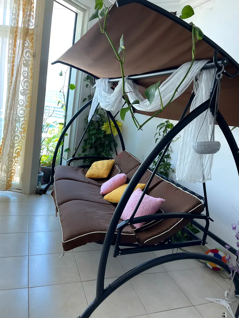 Cozy Outdoor Swing Chair – Perfect for Relaxation!