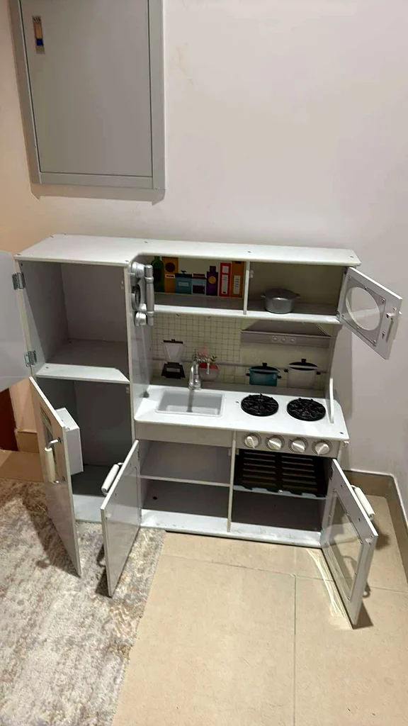 Charming White Pretend Play kitchen Unit for Kids!63207409656579112