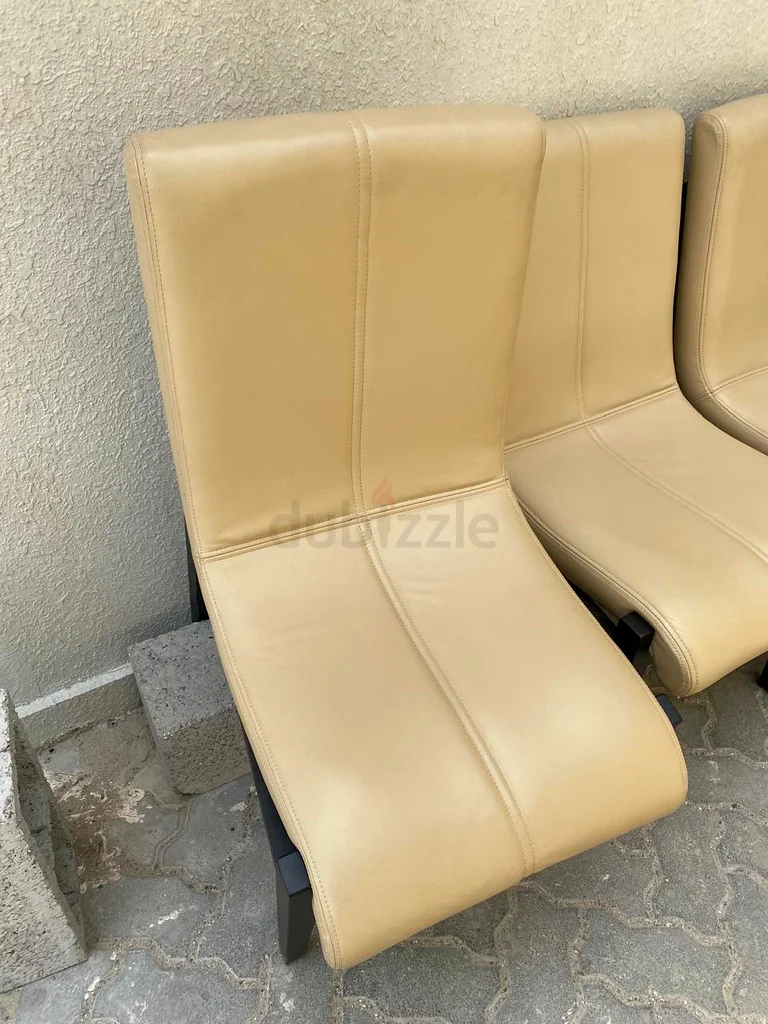 Chairs63211428766595113