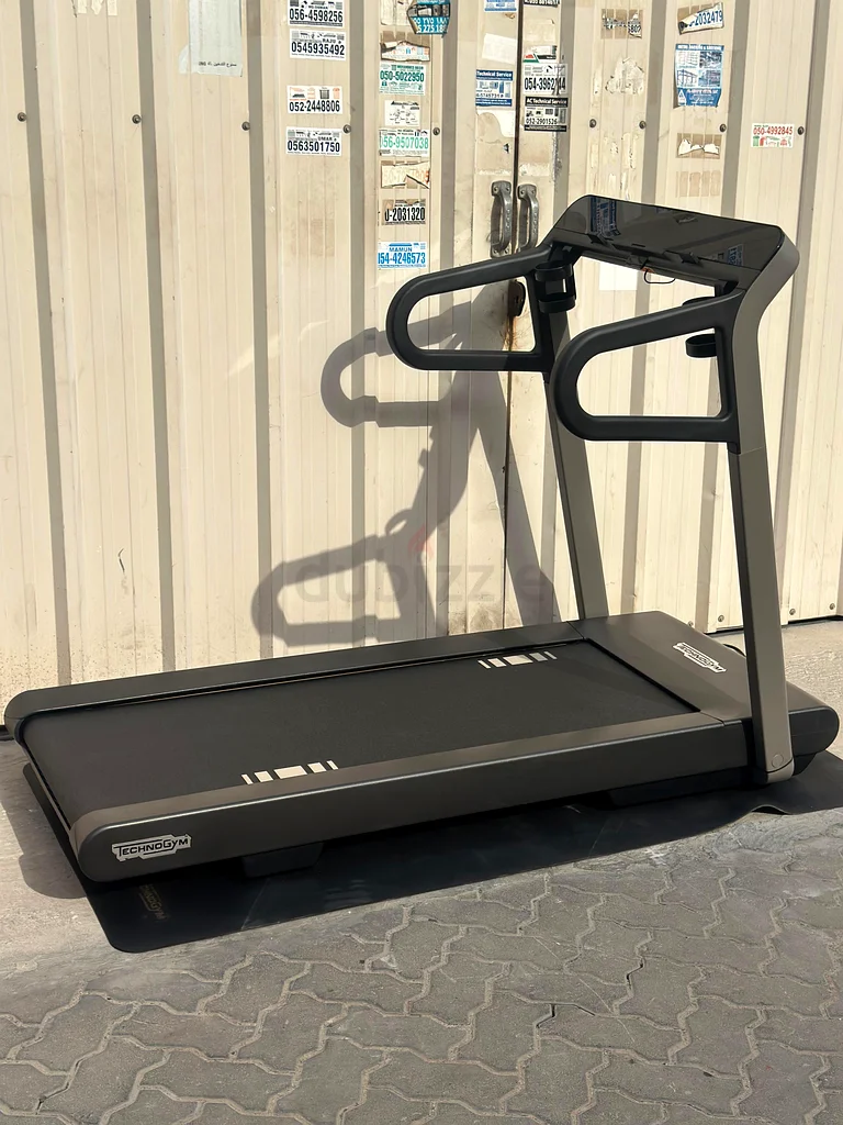 Technogym my run brand new out of box.  Never used63198628554241114