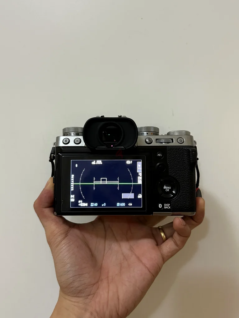 Fujifilm XT5 camera - Viltrox 75mm 1.2 lens63201689080835112